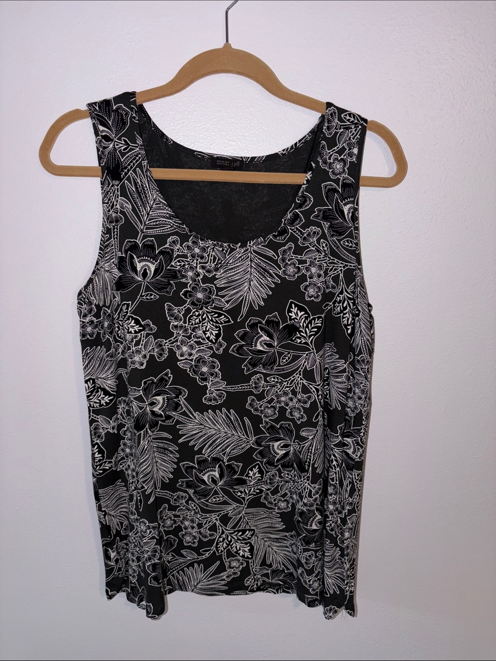 J. Jill Black & White Floral Tank, sz M